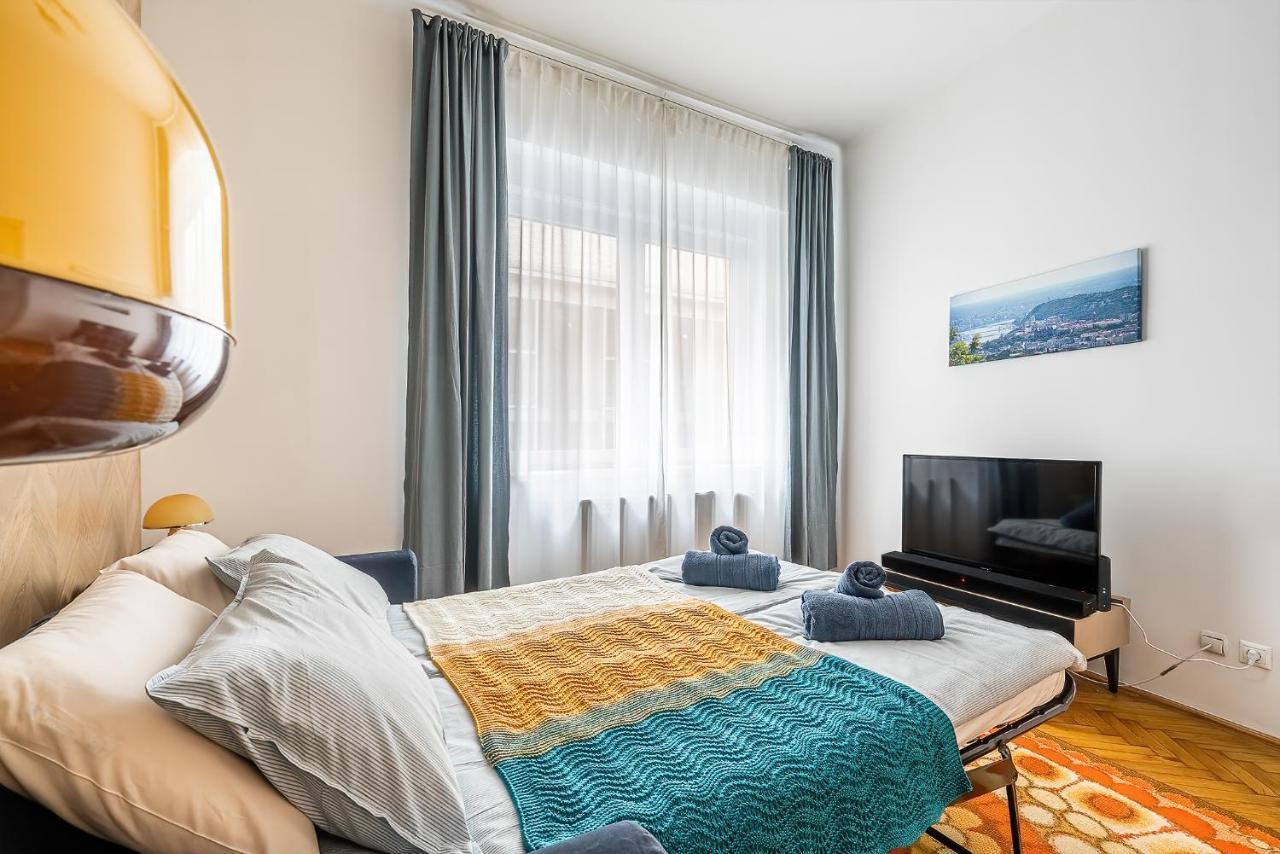 Budapest Then & Now Apartment Luaran gambar